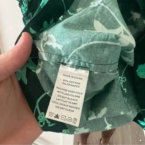 1034 Hill House Kit Top in Emerald Botanical - Picture 4 of 5